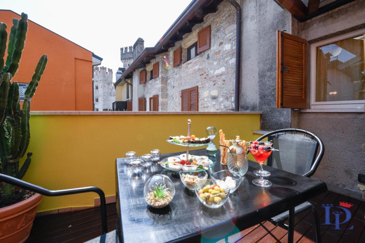 Desenzanoloft Official Partner Marriott Homes & Villas - Queen Of Sirmione Castle View Dış mekan fotoğraf