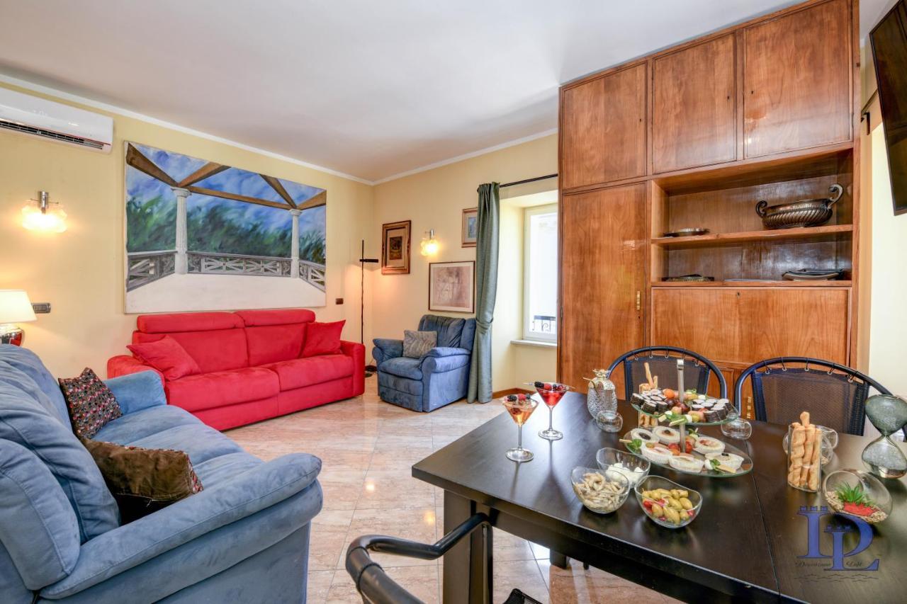 Desenzanoloft Official Partner Marriott Homes & Villas - Queen Of Sirmione Castle View Dış mekan fotoğraf